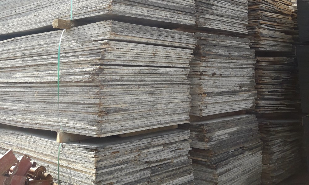 2. El Plywood 2. El Plywood